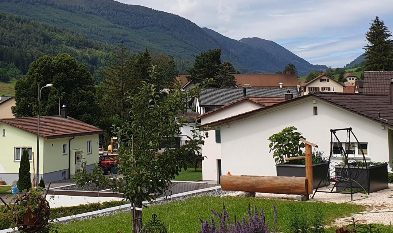 Hotel Gasthof Kreuz Welschenrohr Exteriör bild