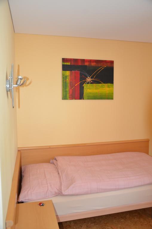 Hotel Gasthof Kreuz Welschenrohr Exteriör bild