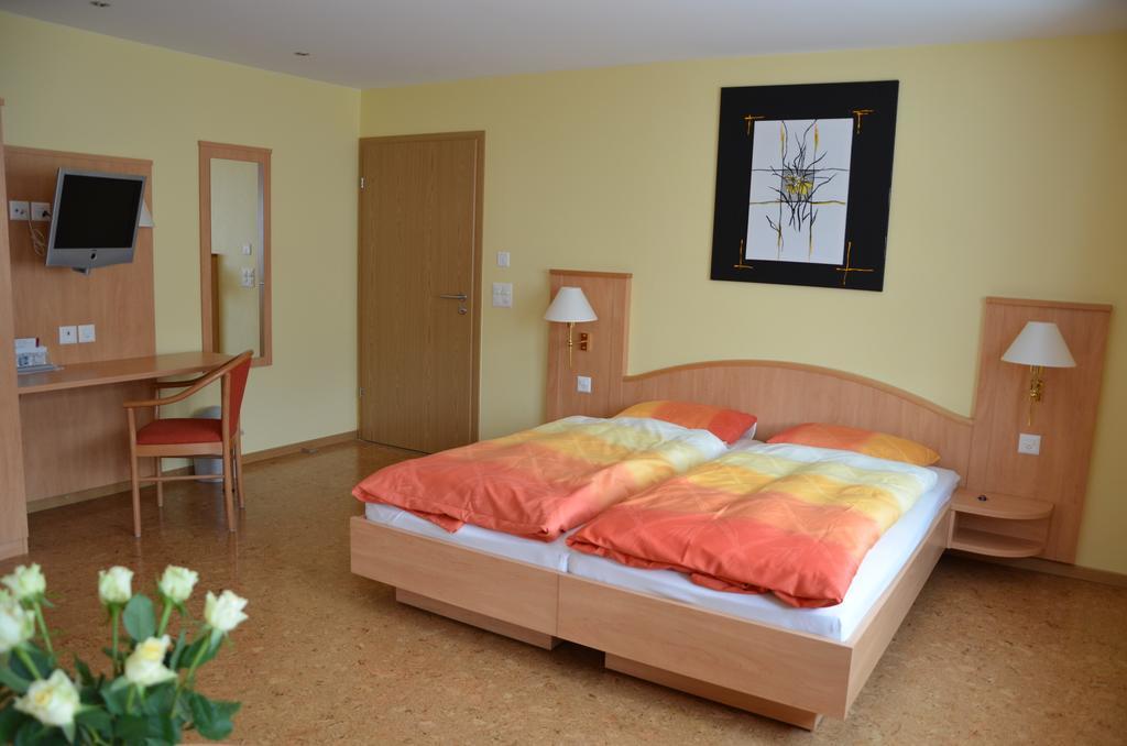 Hotel Gasthof Kreuz Welschenrohr Exteriör bild